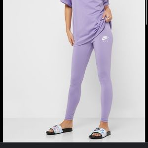 Nike Purple leggings 💜